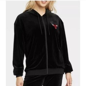 NBA Basketball Chicago Bulls Black Velour Zip Up Hoodie Jacket